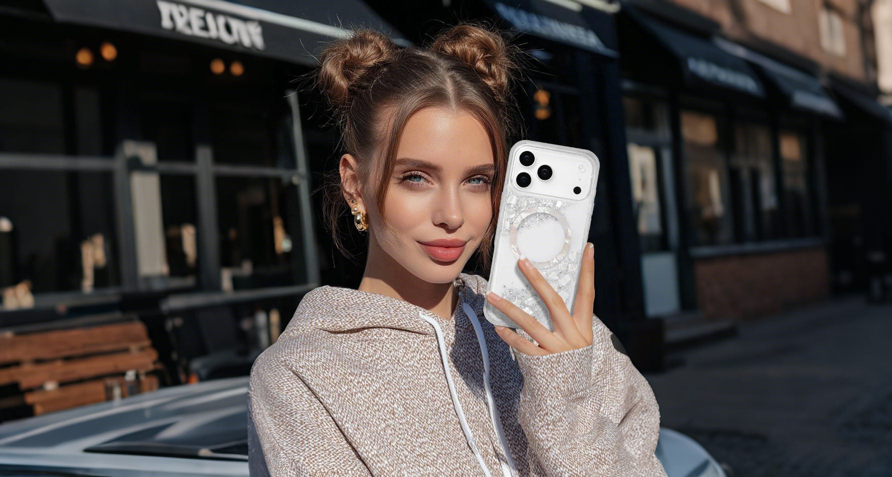 Scorpify Sleek Glitter Clear iPhone 17 Case