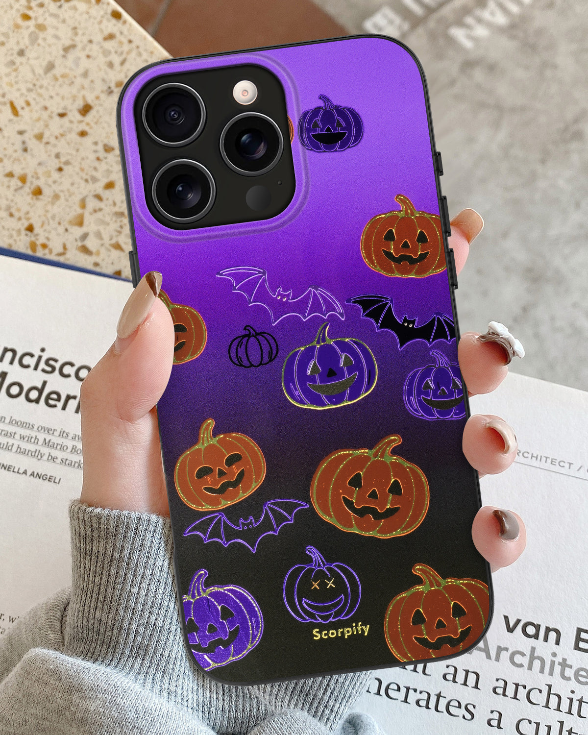 Gleam Pumpkin Spell MagSafe iPhone Case