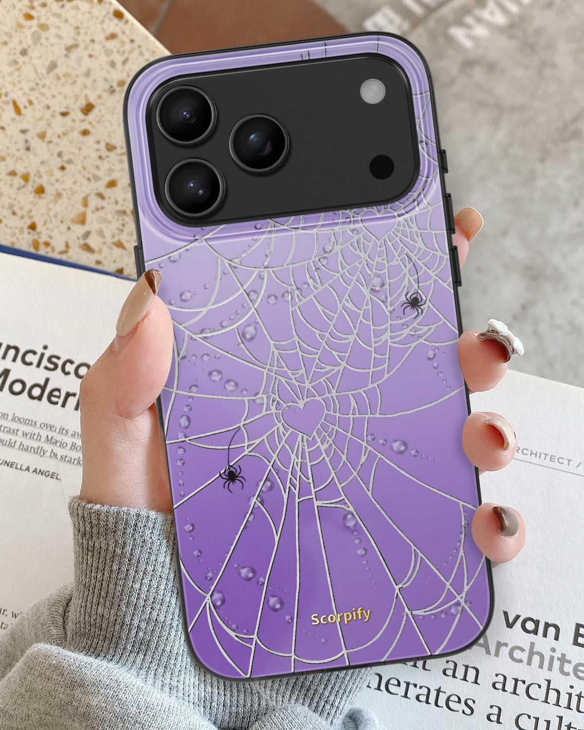 iPhone 17 Gleam Heart of Webs MagSafe Case