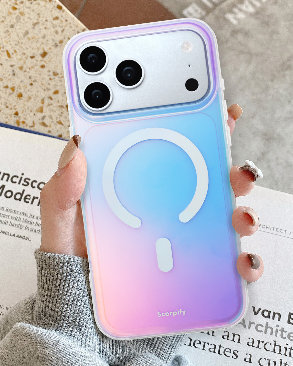 Shimmering MagSafe iPhone 17 case in Gradient Tones