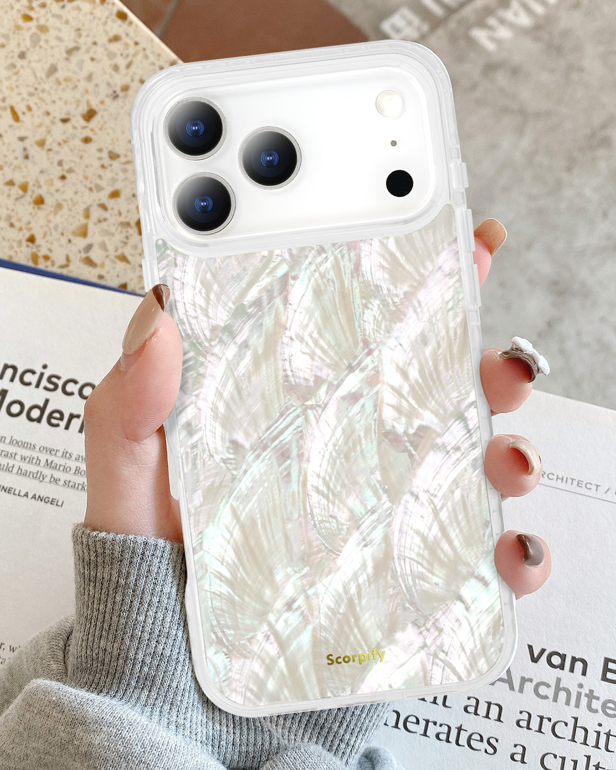 iPhone 17 Natural Mother of Pearl MagSafe Case