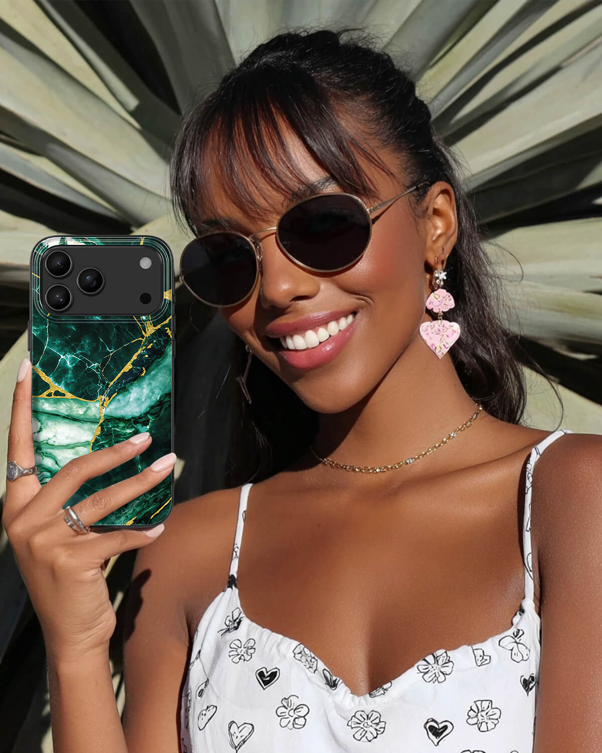 Slim Magsafe iPhone 17 Case With Polished Marble Surface