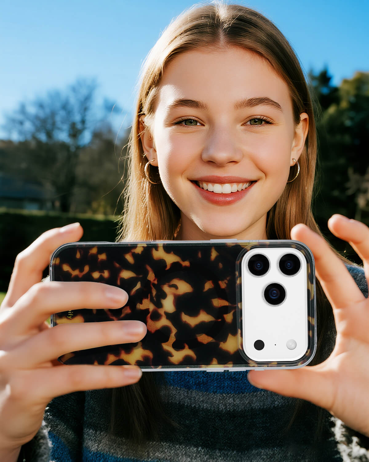 Modern tortoise print phone case MagSafe compatible