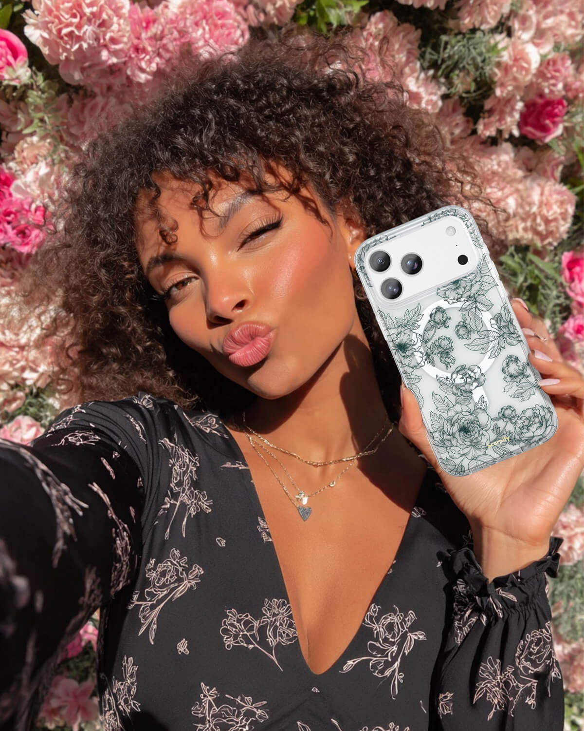 Trendy MagSafe Phone Case Designed With A Sleek Profile for iPhone 17